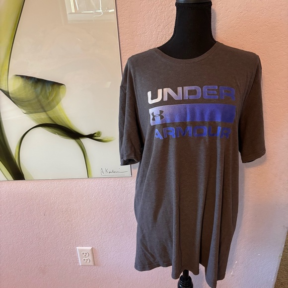 Under Armour Other - men’s shirt size XL